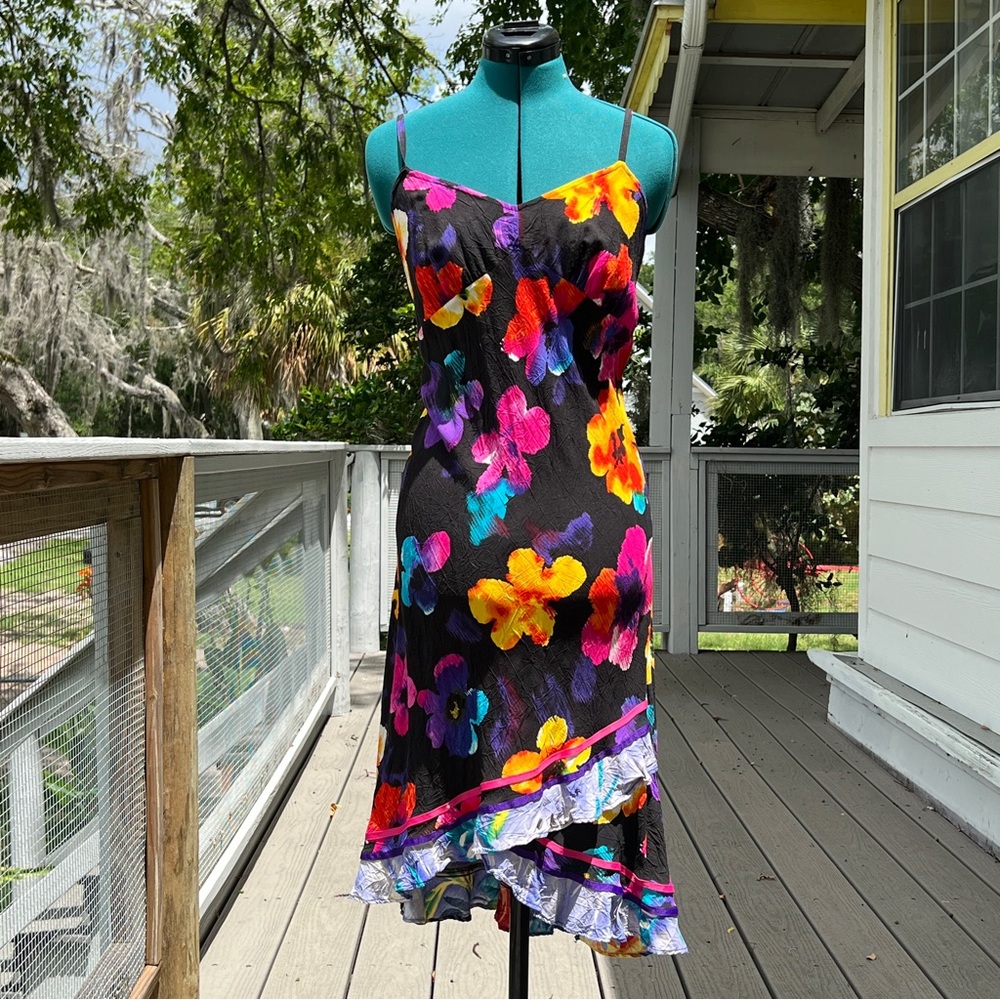Jams World: Crossover Ruffle Hem Sun Dress. Tropical Floral Pattern. Size Small.
